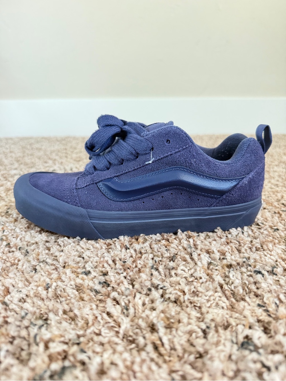 Vans Kids Navy Suede Low-Top Skate Shoes, size 4.5